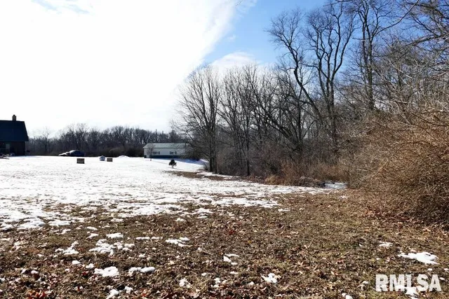 $325,000 | 7520 South Cameron Lane, Mapleton, IL 61547