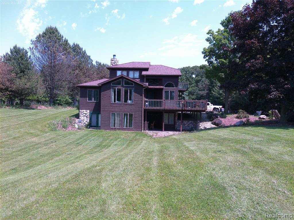 6140 Mc Guire Road Fenton, MI 48430 - Photo 1 of 48 Gallery Image 1