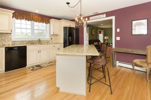 12 Roundy Road Lynnfield, MA 01940 - Photo 10 of 27 Gallery Image 10