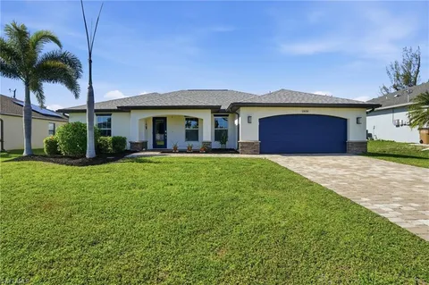 $450,000 | 1808 Southwest 30th Street, Cape Coral, FL 33914