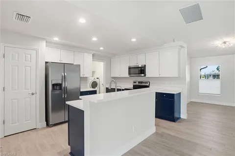 $450,000 | 1808 Southwest 30th Street, Cape Coral, FL 33914