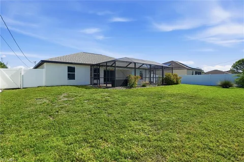$450,000 | 1808 Southwest 30th Street, Cape Coral, FL 33914