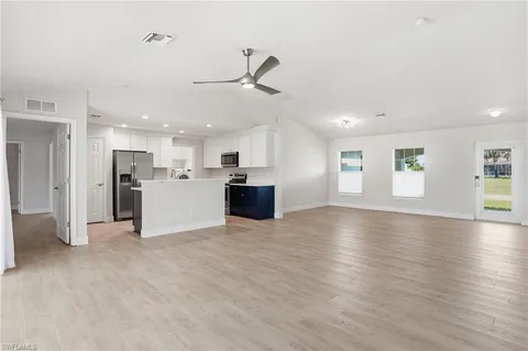 $450,000 | 1808 Southwest 30th Street, Cape Coral, FL 33914