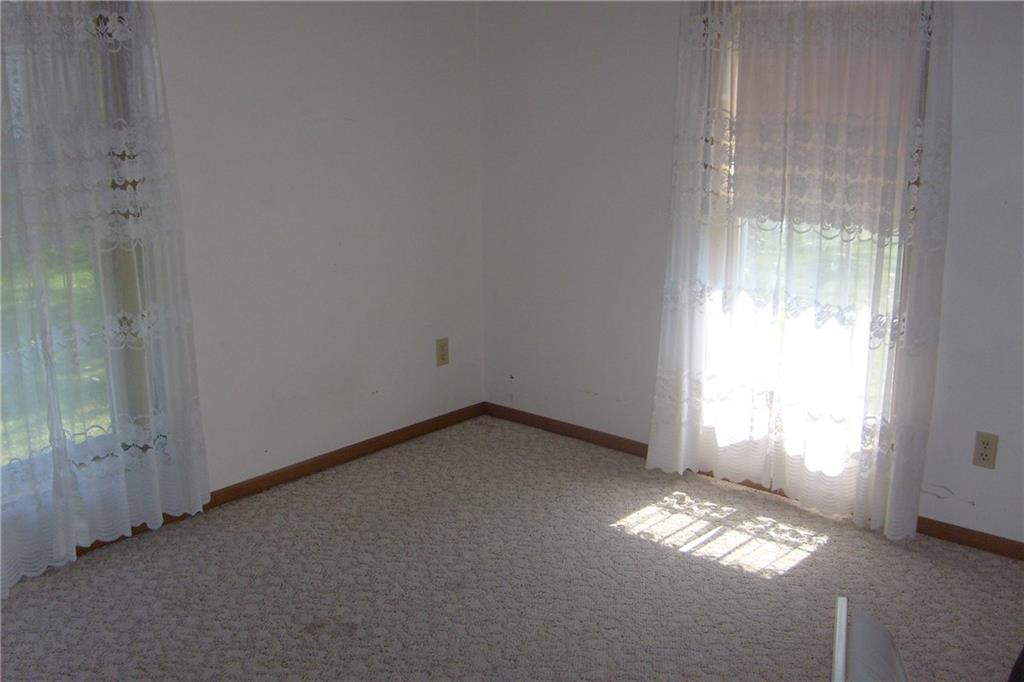 3289 Old Springfield Road Springfield, OH 45502 - Photo 17 of 35