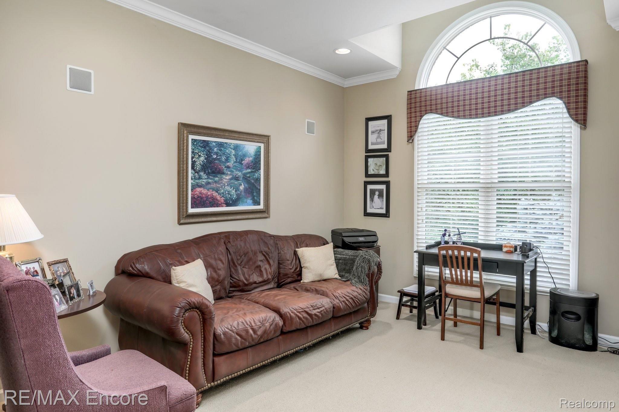 6819 Oakhurst Ridge Road Clarkston, MI 48348 - Photo 29 of 46 Front Study