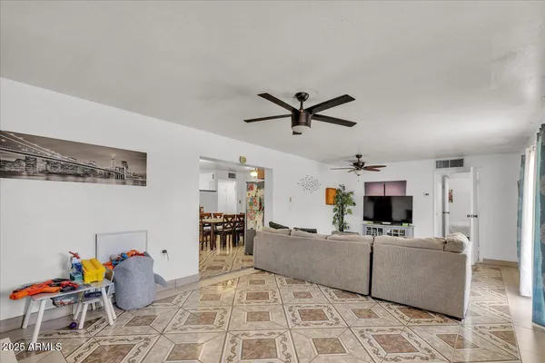 $344,900 | 6516 West Cheery Lynn Road, Phoenix, AZ 85033