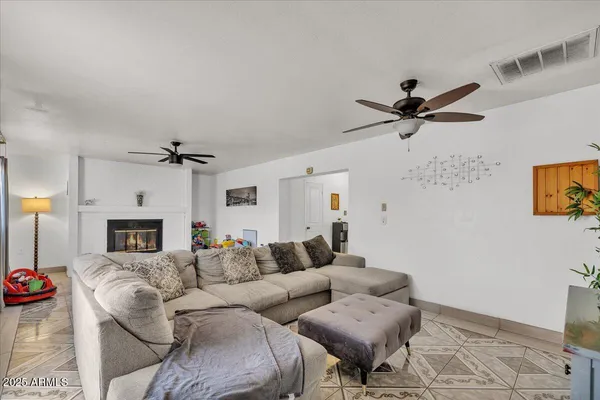 $344,900 | 6516 West Cheery Lynn Road, Phoenix, AZ 85033