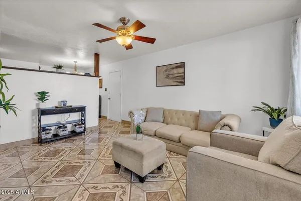 $344,900 | 6516 West Cheery Lynn Road, Phoenix, AZ 85033