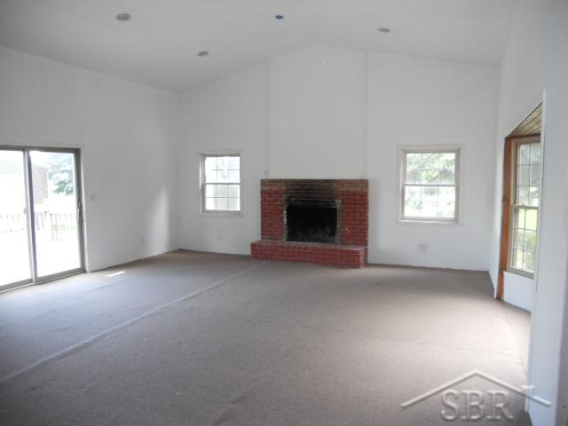 8183 North McCaffrey Road Owosso, MI 48867 - Photo 5 of 27 31324012-4.JPG