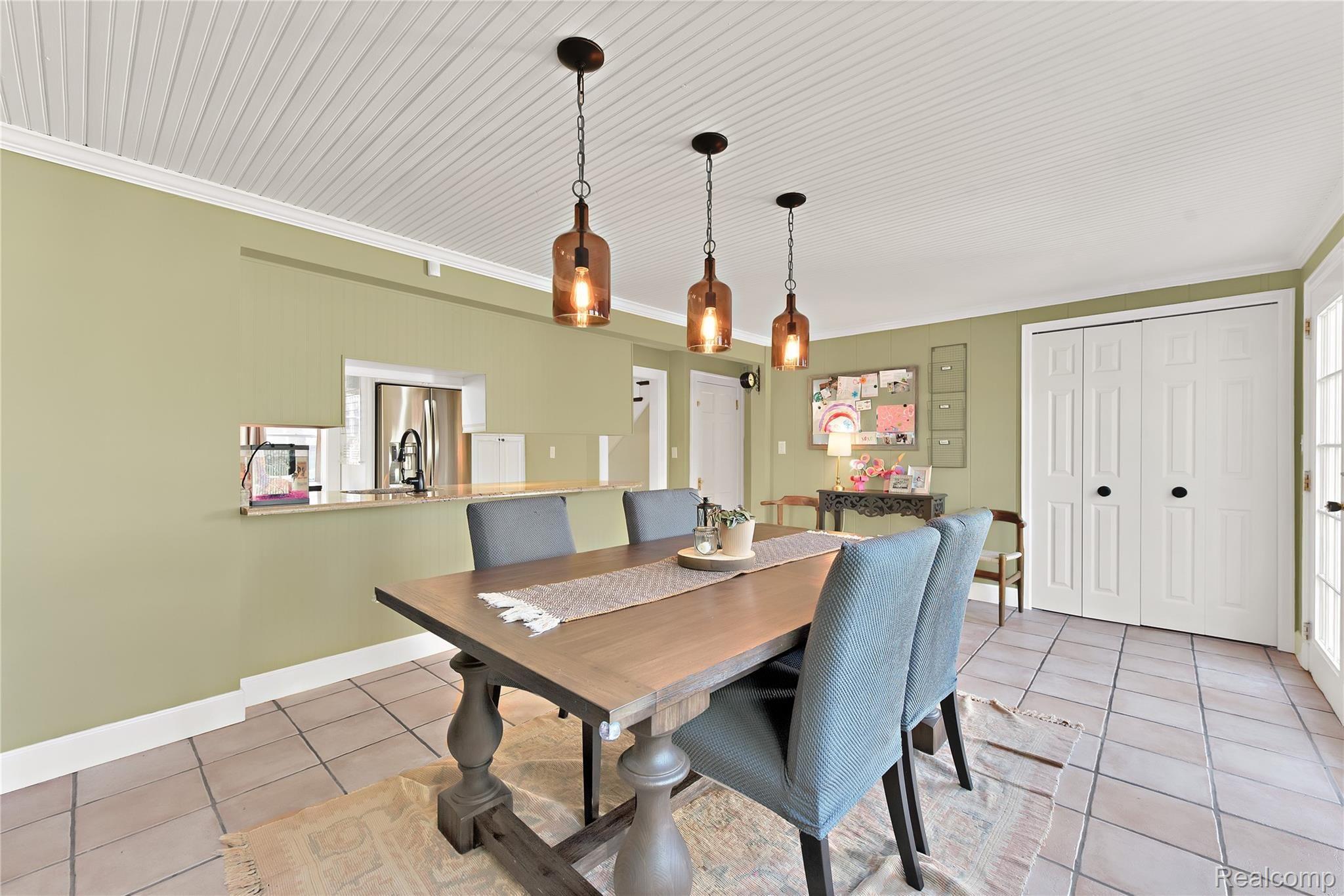 1317 Bishop Road Grosse Pointe, MI 48230 - Photo 17 of 42 1317 Bishop Rd - HD Drone Photography-19.jpg