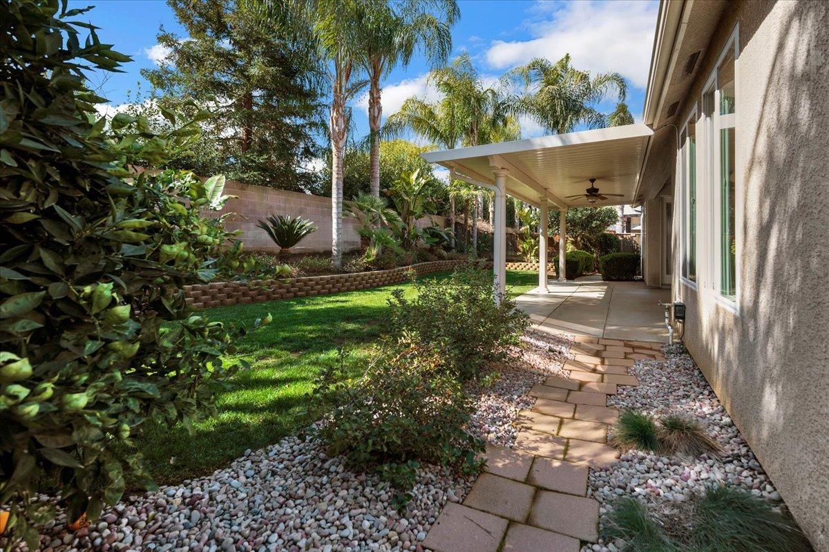 2852 Poe Avenue Clovis, CA 93611 - Photo 33 of 50