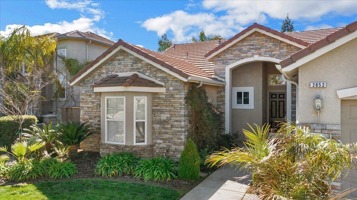 2852 Poe Avenue Clovis, CA 93611 - Photo 38 of 50