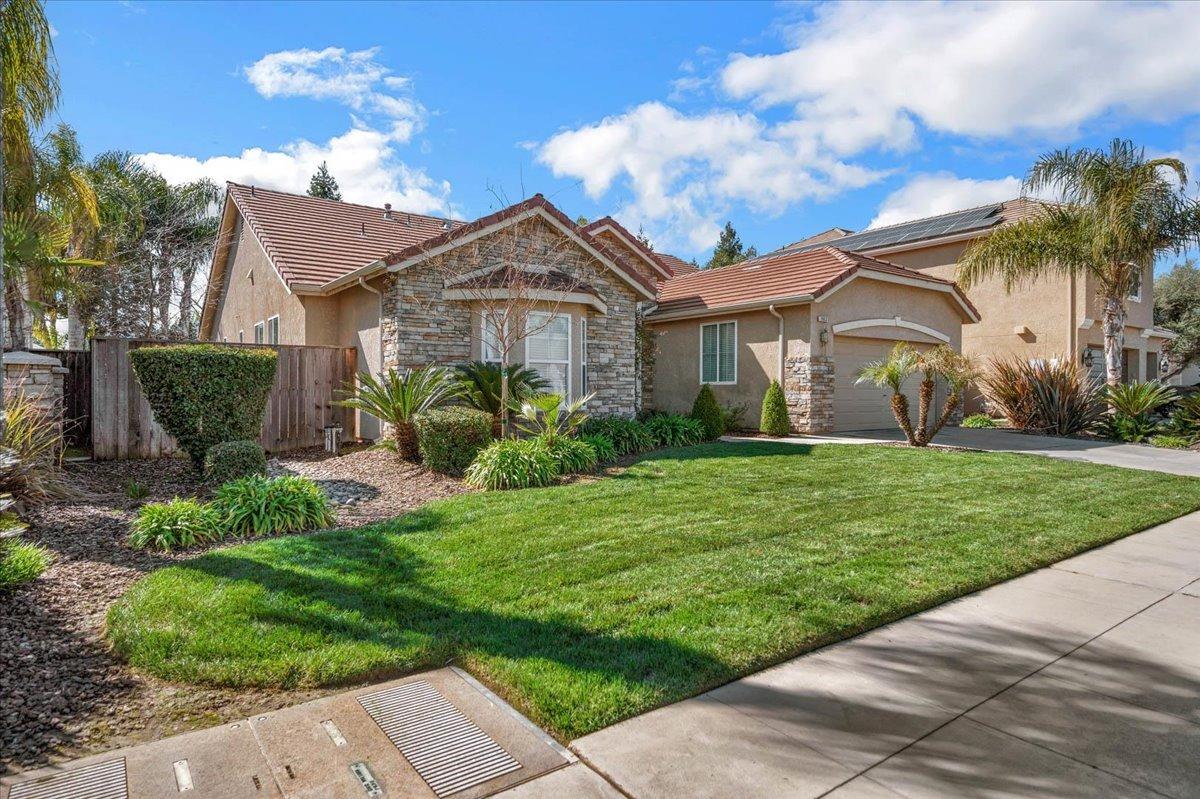 2852 Poe Avenue Clovis, CA 93611 - Photo 40 of 50