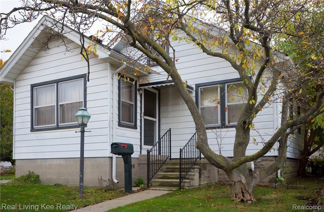 2379 Rosemont Road Berkley, MI 48072 - Photo 1 of 12 Front.jpg