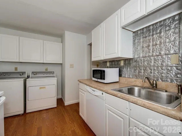 $1,600 | 5113 Valley Stream Road, Charlotte, NC 28209