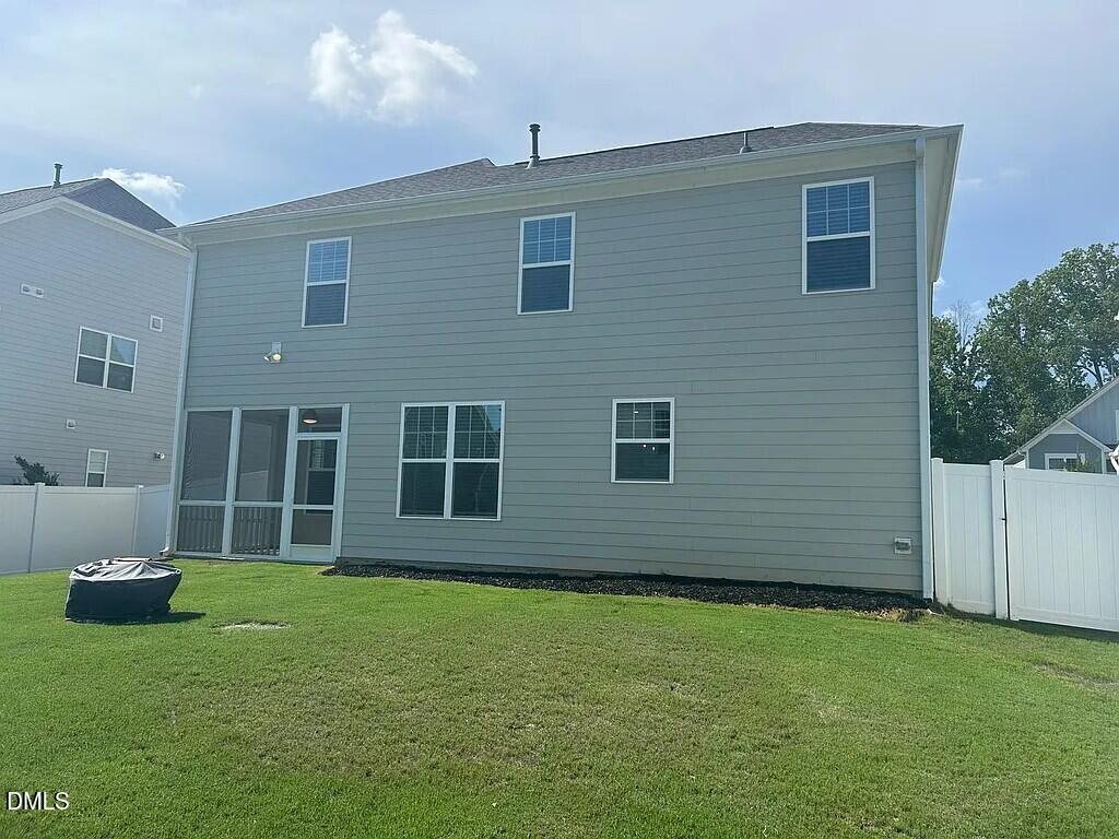 621 Ressler Street Holly Springs, NC 27540 - Photo 18 of 20 1000614451