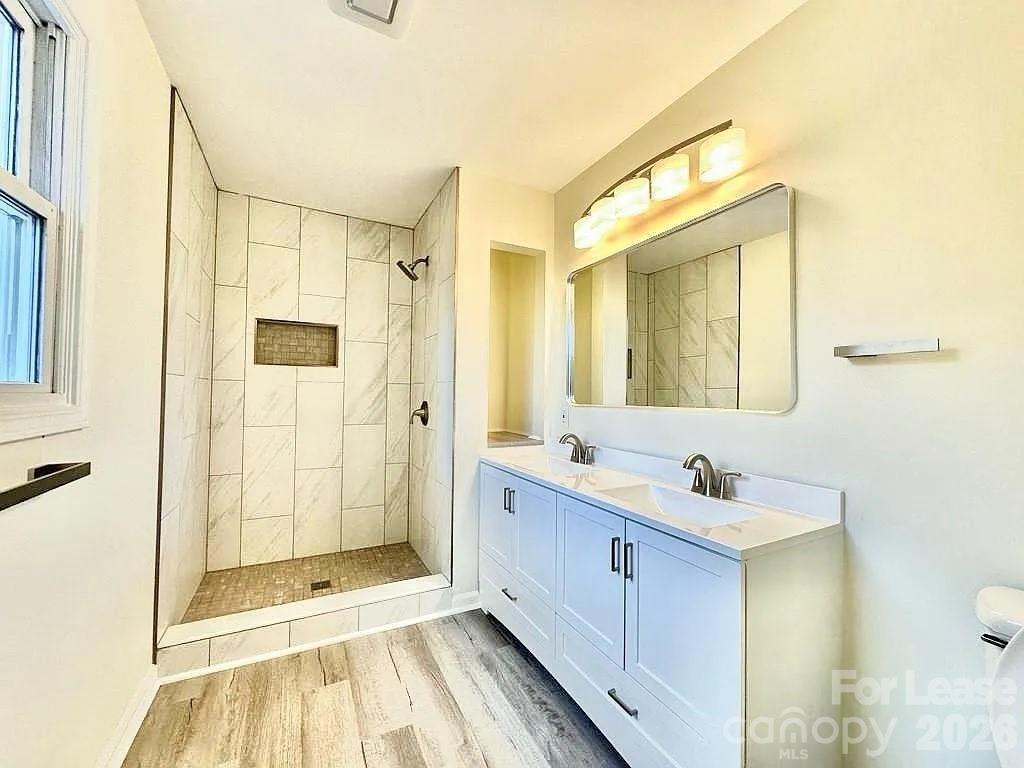 8002 Browne Road Charlotte, NC 28269 - Photo 9 of 15 Gallery Image 9