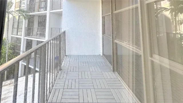 $2,000 | 800 Parkview Drive, Unit 323, Hallandale Beach, FL 33009