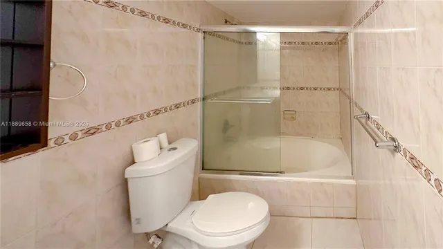 $2,000 | 800 Parkview Drive, Unit 323, Hallandale Beach, FL 33009