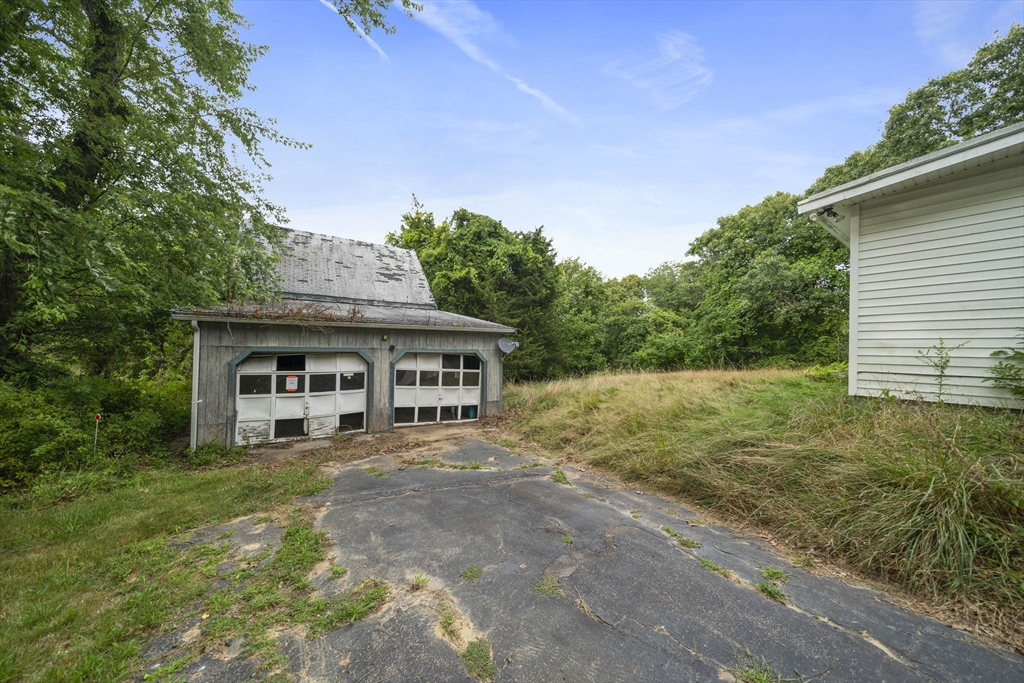 54 Manomet Point Road Plymouth, MA 02360 - Photo 18 of 29