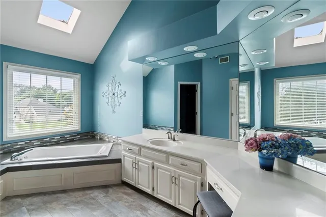 $459,900 | 4301 Northeast 61st Court, Kansas City, MO 64119