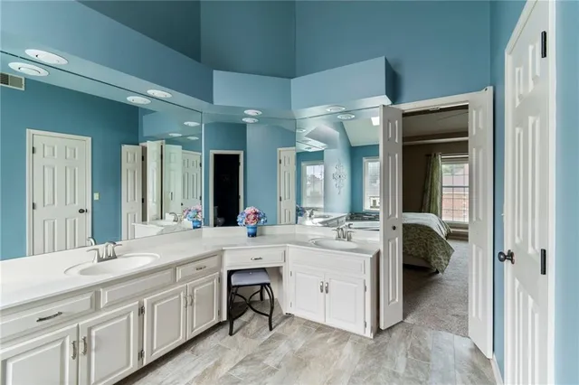 $459,900 | 4301 Northeast 61st Court, Kansas City, MO 64119