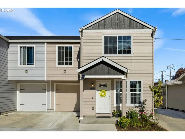 $400,000 | 10971 Southeast Holgate Boulevard, Portland, OR 97266