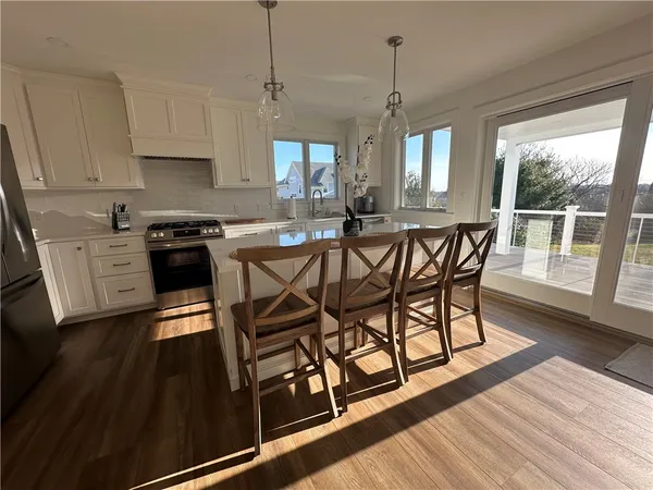 $4,000 | 443 Wolcott Avenue, Unit 1, Middletown, RI 02842