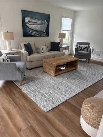 $4,000 | 443 Wolcott Avenue, Unit 1, Middletown, RI 02842