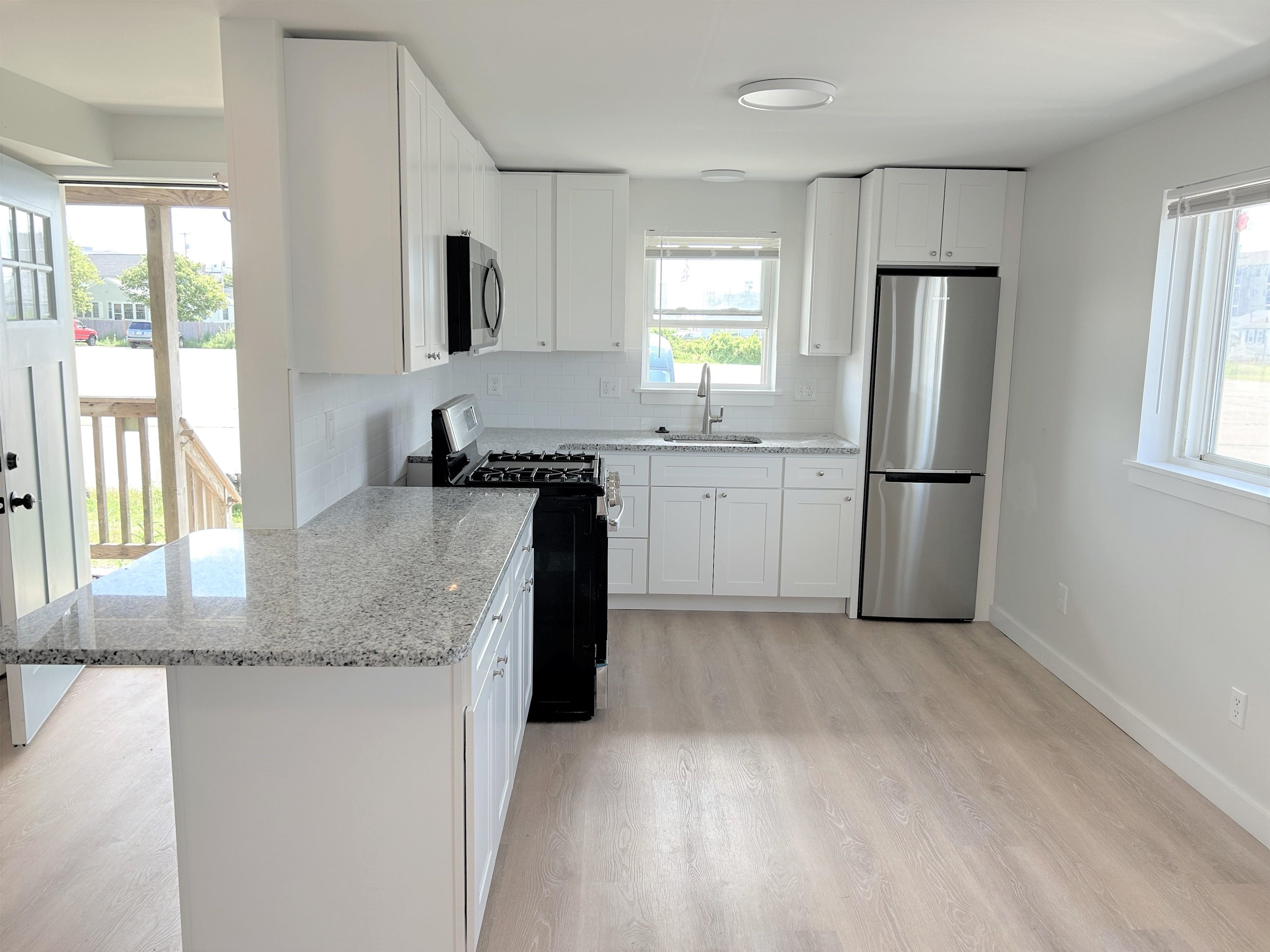 4 Page Lane Hampton, NH 03842 - Photo 31 of 39