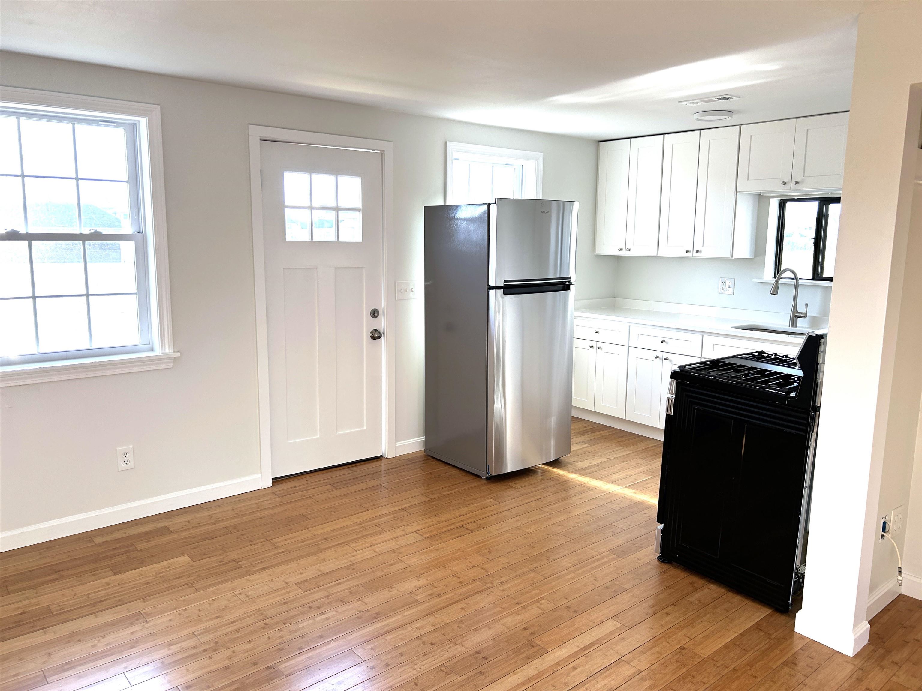 4 Page Lane Hampton, NH 03842 - Photo 5 of 39