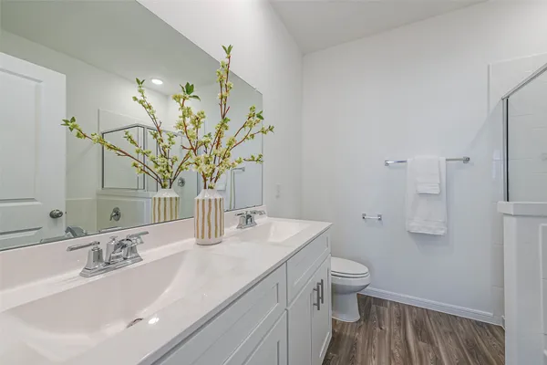 $2,600 | 3075 Clydesdale Lane, Alvin, TX 77511