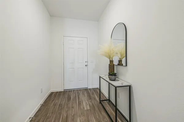 $2,600 | 3075 Clydesdale Lane, Alvin, TX 77511