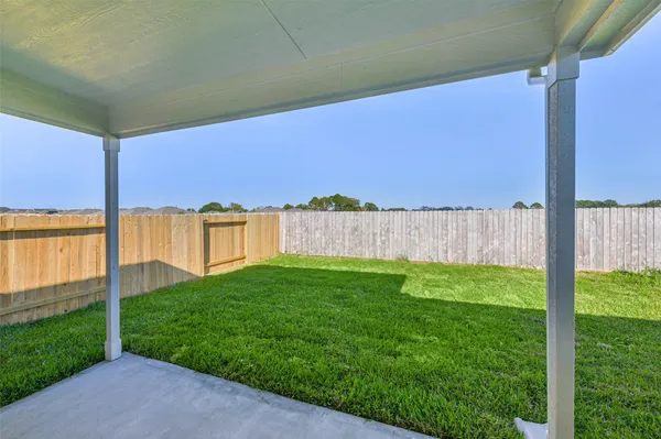 $2,600 | 3075 Clydesdale Lane, Alvin, TX 77511