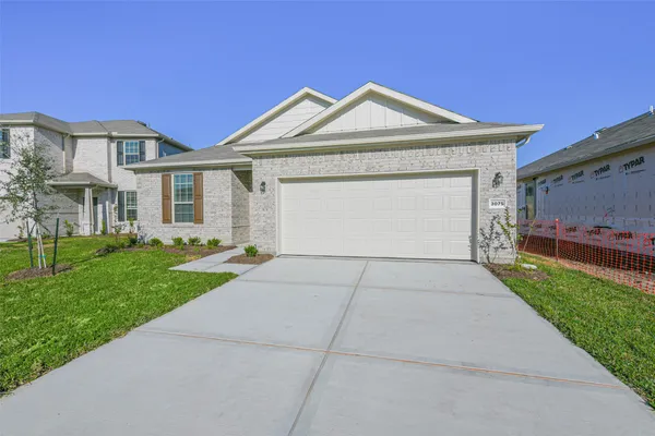 $2,600 | 3075 Clydesdale Lane, Alvin, TX 77511