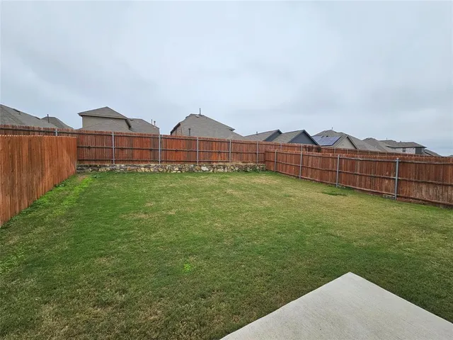 $2,100 | 3915 Chesapeake Lane, Crandall, TX 75114