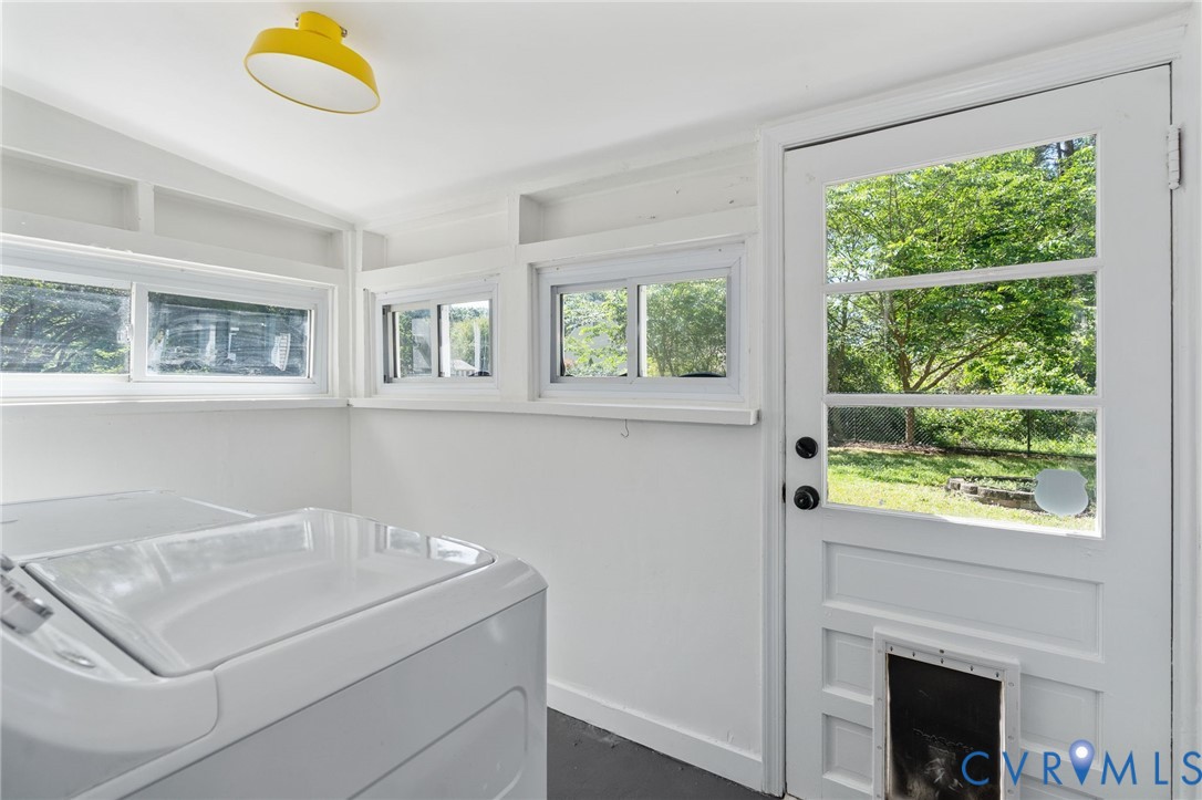 200 Brooks Road Richmond, VA 23223 - Photo 27 of 58 a bathroom with a sink and a window