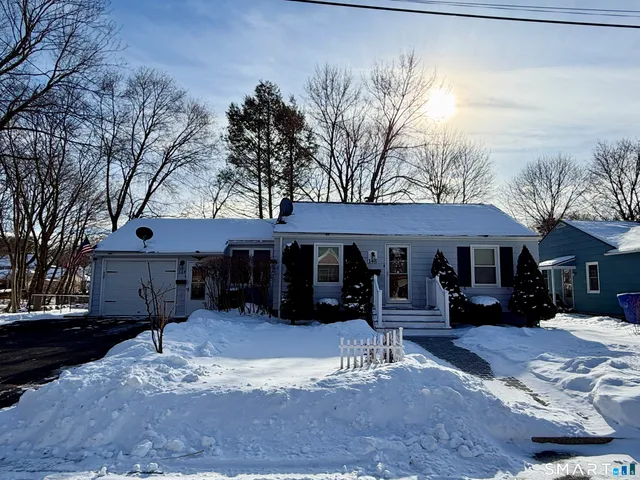 $2,200 | 148 Lois Street, Torrington, CT 06790