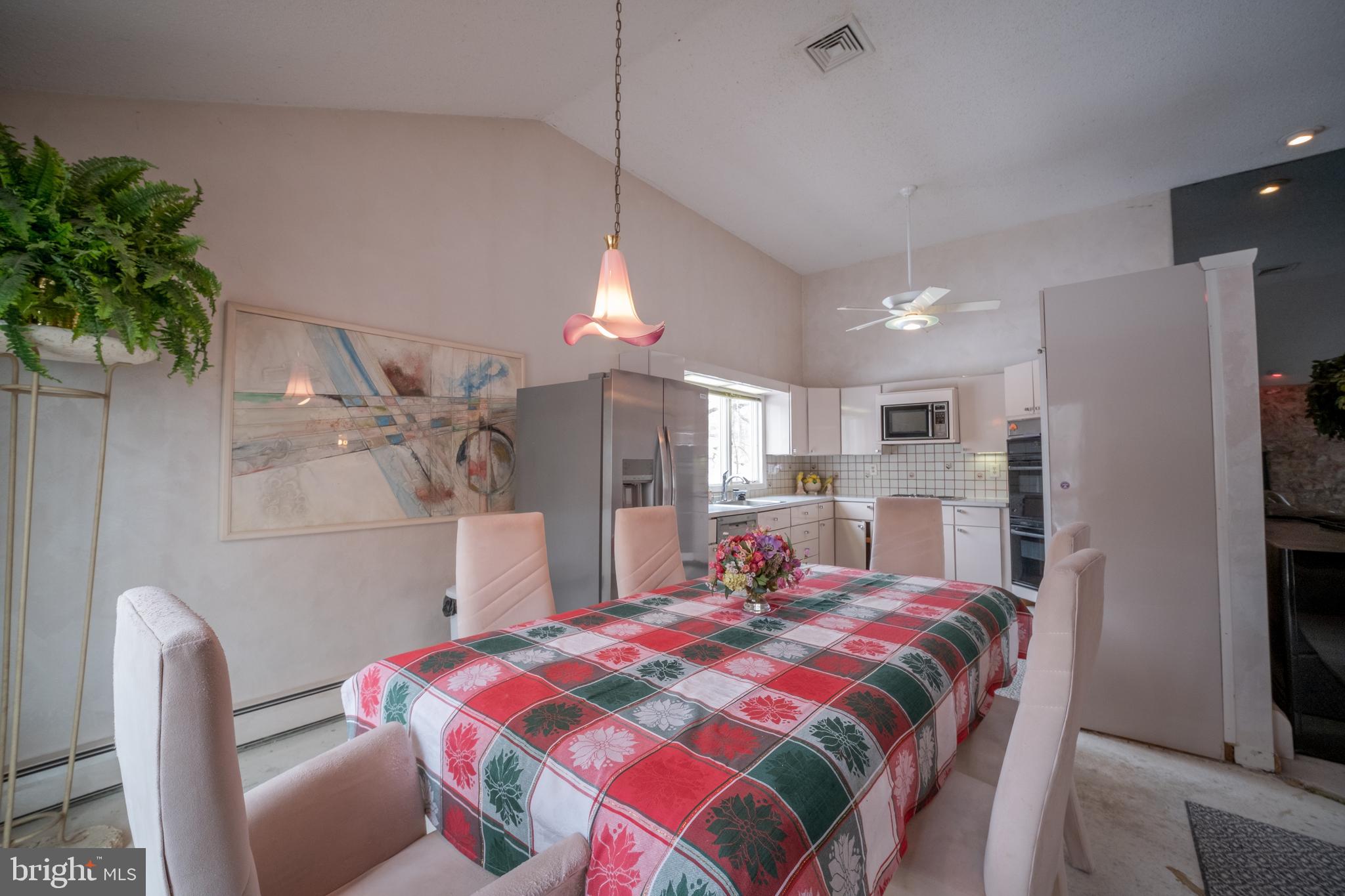 501 Flora Circle Springfield, PA 19064 - Photo 7 of 23