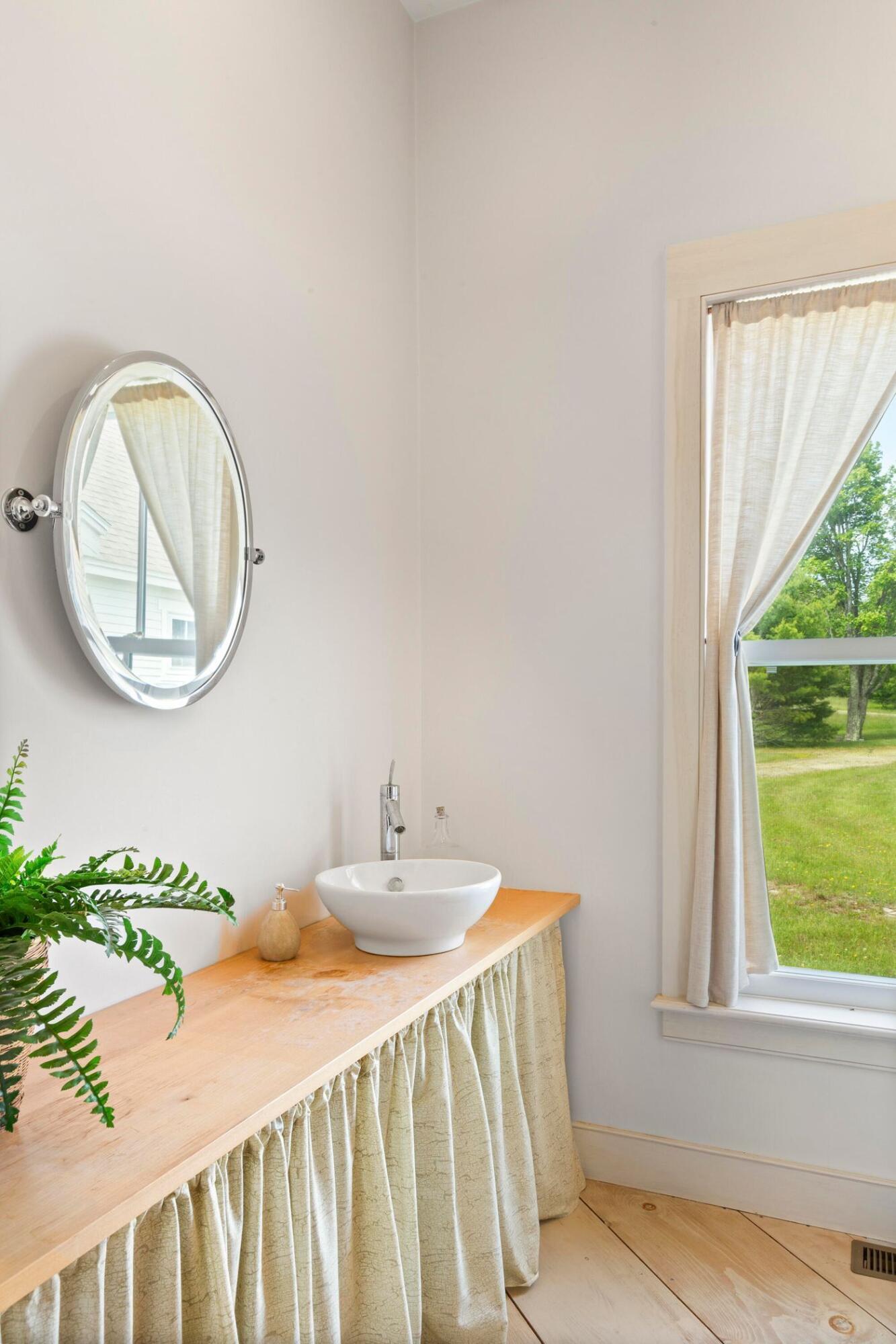 118 Wescott Battery Castine, ME 04421 - Photo 15 of 46 W17-ME2777_15