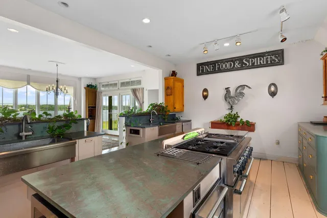 $5,975,000 | 118 Wescott Battery, Castine, ME 04421