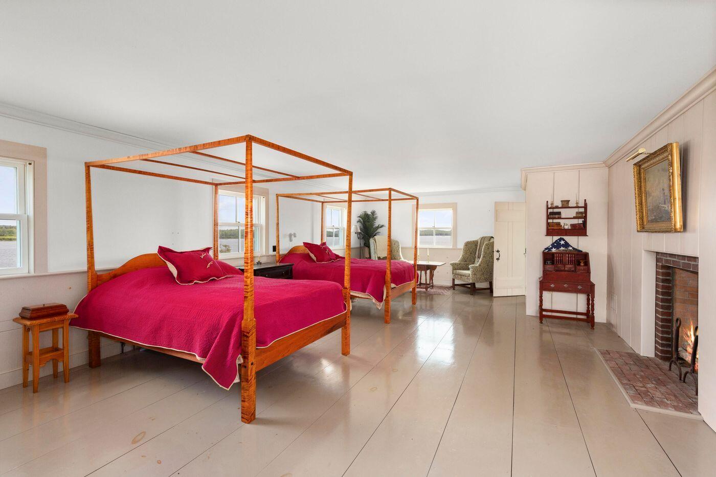 118 Wescott Battery Castine, ME 04421 - Photo 21 of 46 W23-ME2777_21