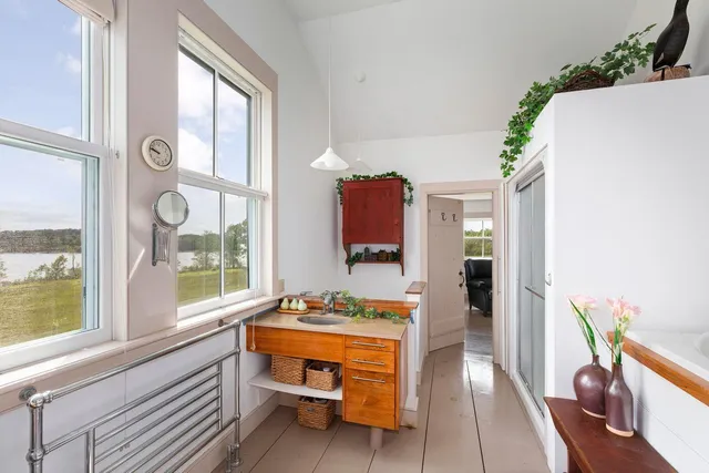 $5,975,000 | 118 Wescott Battery, Castine, ME 04421