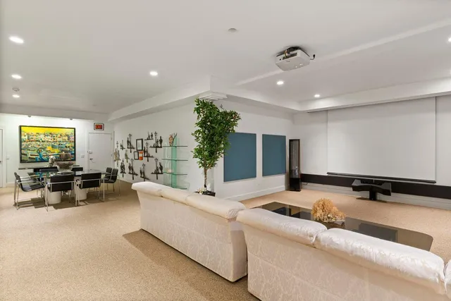 $5,975,000 | 118 Wescott Battery, Castine, ME 04421