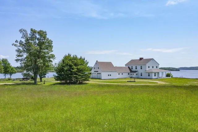 $5,975,000 | 118 Wescott Battery, Castine, ME 04421