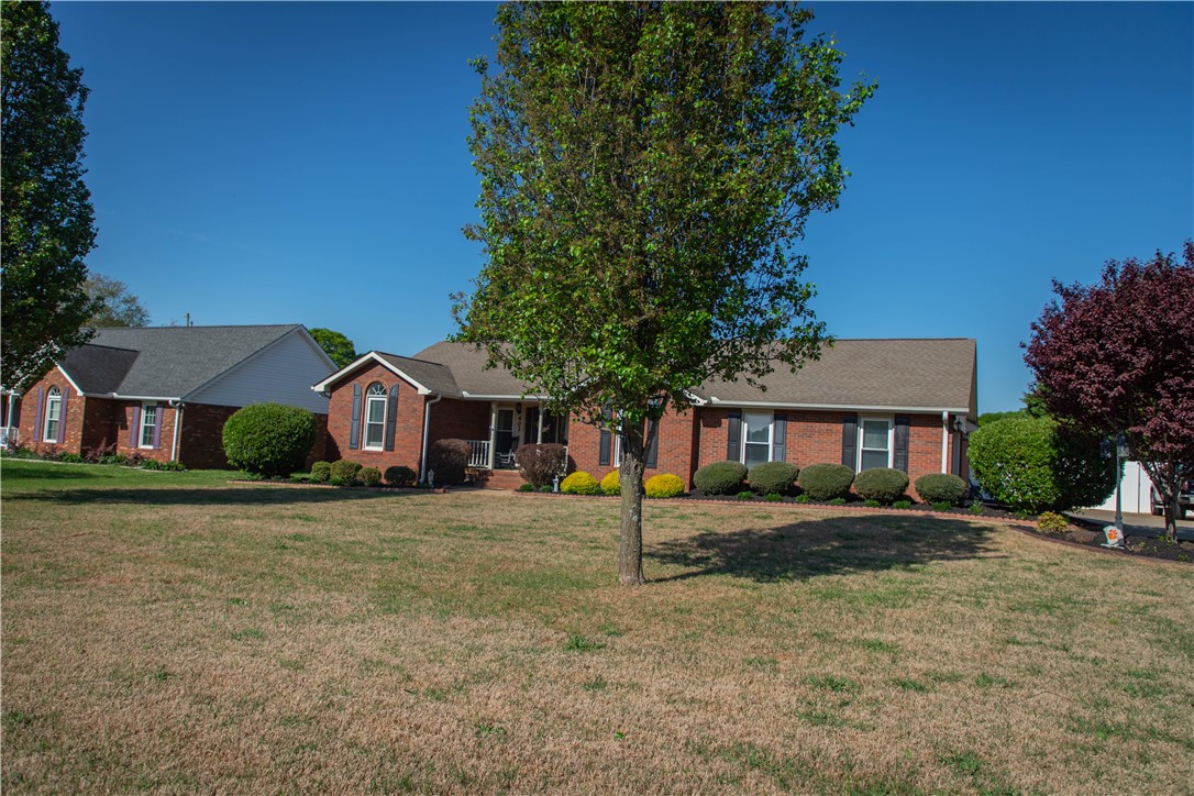 403 Keasler Road Anderson, SC 29625 - Photo 4 of 47