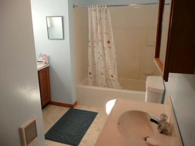 5353 Illinois Road Eagle River, WI 54521 - Photo 11 of 17 Gallery Image 11