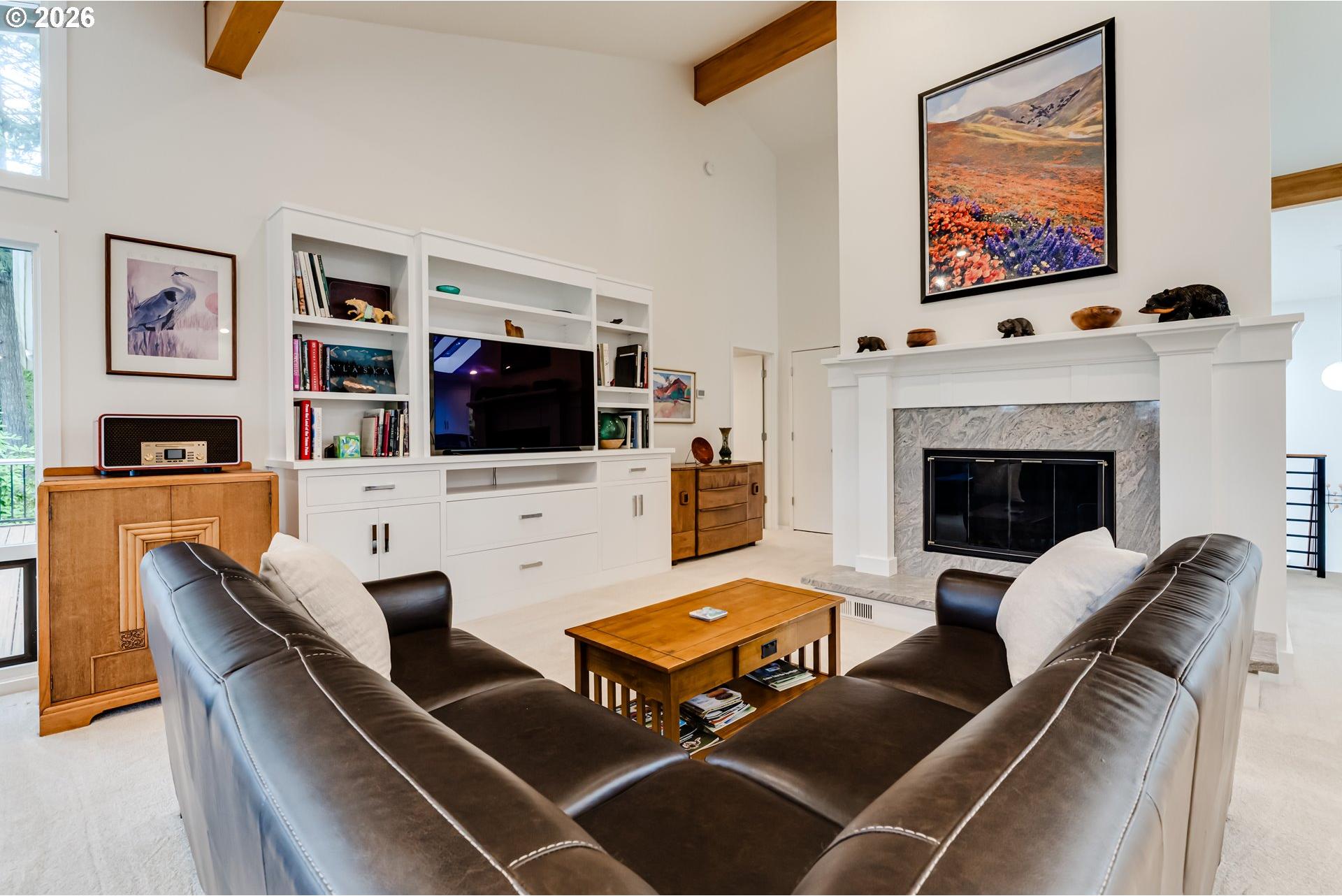 3815 Spring Boulevard Eugene, OR 97405 - Photo 24 of 48 Living Room