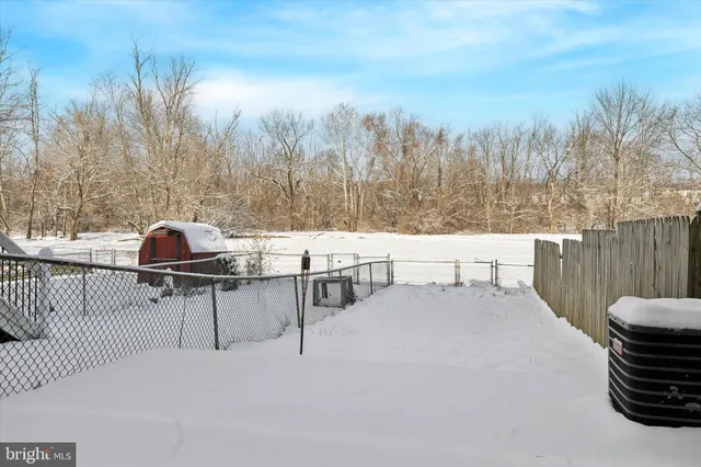 $2,195 | 355 Mary Street, Downingtown, PA 19335