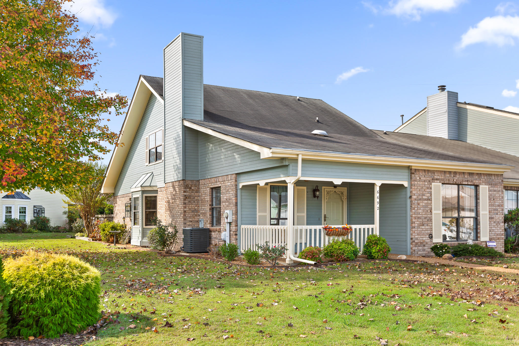 6692 Hickory Brook Road Chattanooga, TN 37421 - Photo 2 of 32 Side View